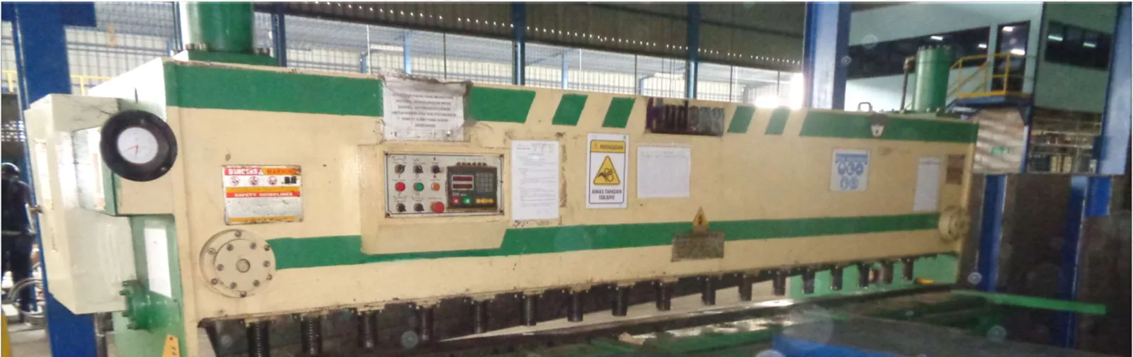 Shearing machine 9mm x 3600mm